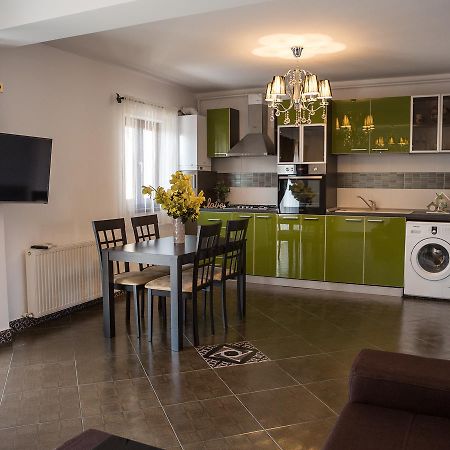 Casa Bella Apartments Bragadiru Esterno foto