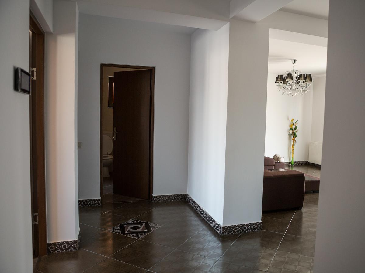 Casa Bella Apartments Bragadiru Esterno foto