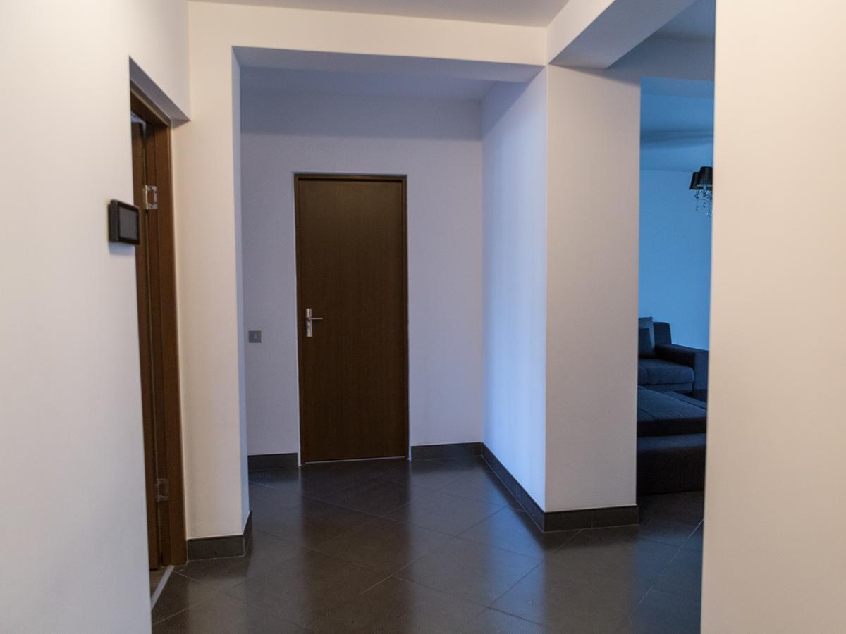 Casa Bella Apartments Bragadiru Esterno foto
