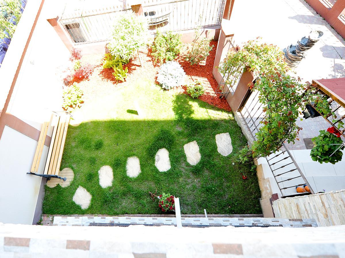 Casa Bella Apartments Bragadiru Esterno foto
