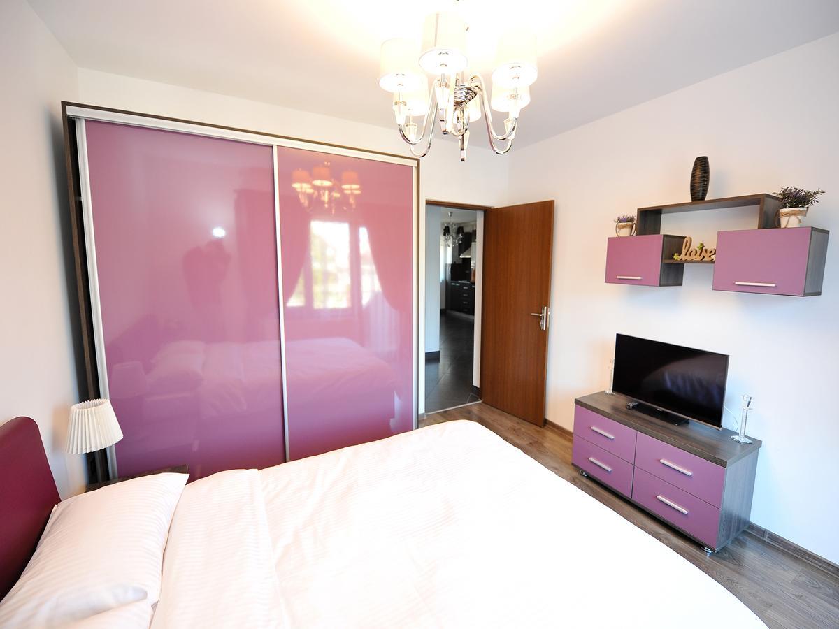 Casa Bella Apartments Bragadiru Esterno foto